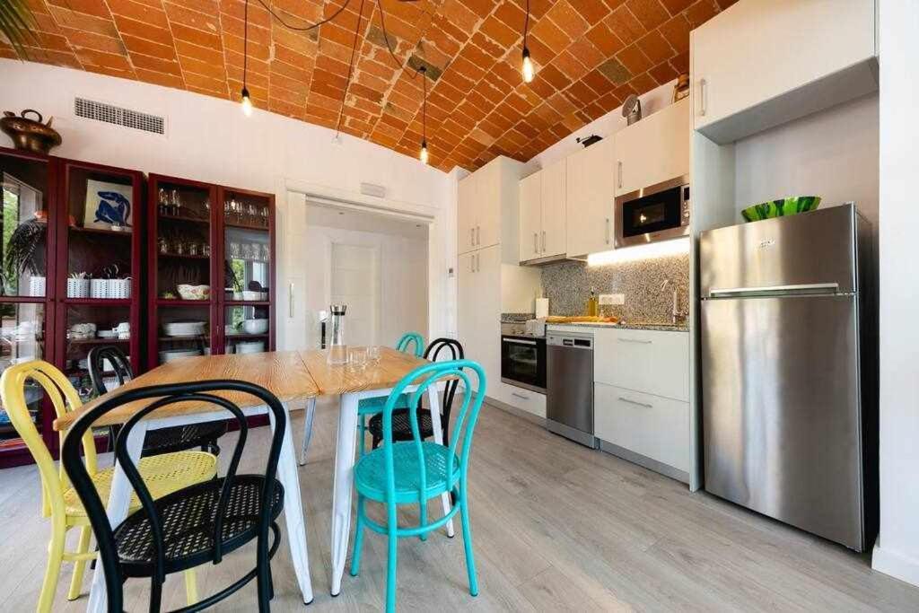 Newly Renovated Room W Pool & Bikeparking Χιρόνα Εξωτερικό φωτογραφία