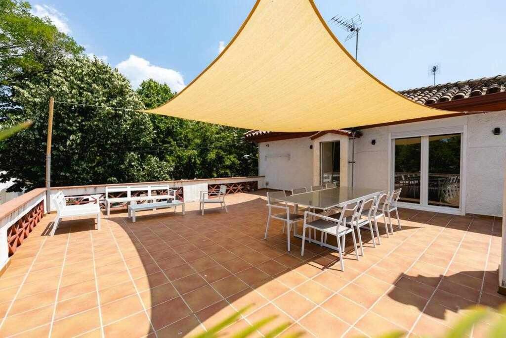 Newly Renovated Room W Pool & Bikeparking Χιρόνα Εξωτερικό φωτογραφία