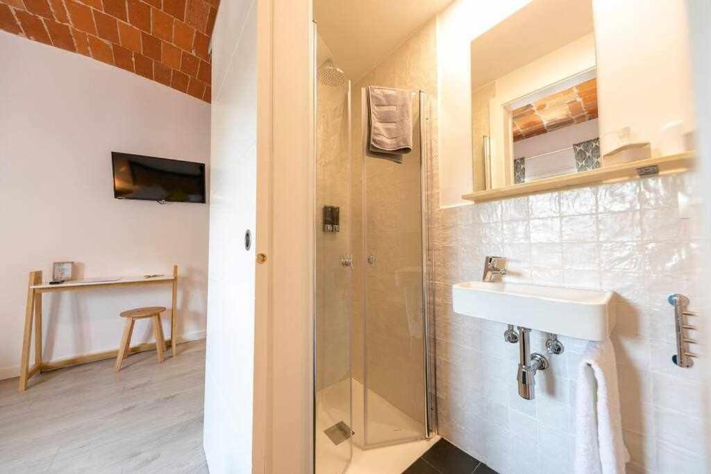 Newly Renovated Room W Pool & Bikeparking Χιρόνα Δωμάτιο φωτογραφία