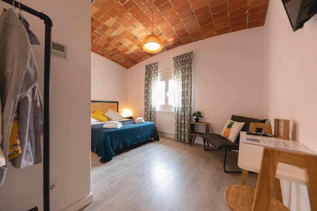 Newly Renovated Room W Pool & Bikeparking Χιρόνα Δωμάτιο φωτογραφία