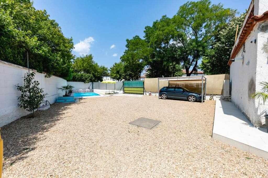 Newly Renovated Room W Pool & Bikeparking Χιρόνα Δωμάτιο φωτογραφία